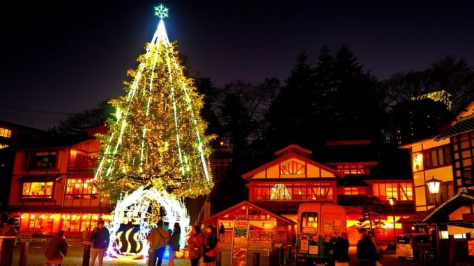 湯畑　ライトアップ