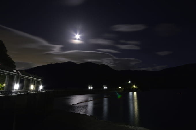 ふたご座流星群 奥多摩湖