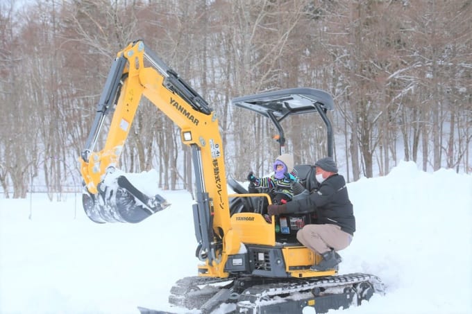 まほら岩手「氷の世界」重機操縦体験会
