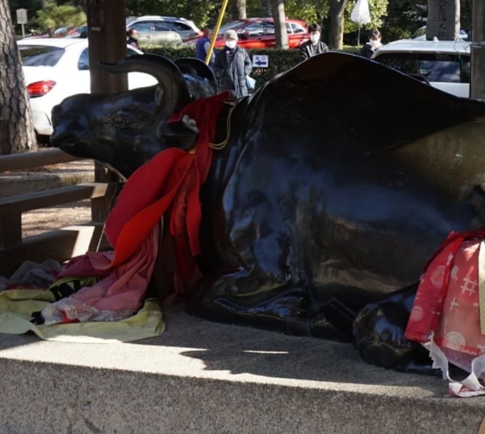 北野天満宮　神牛