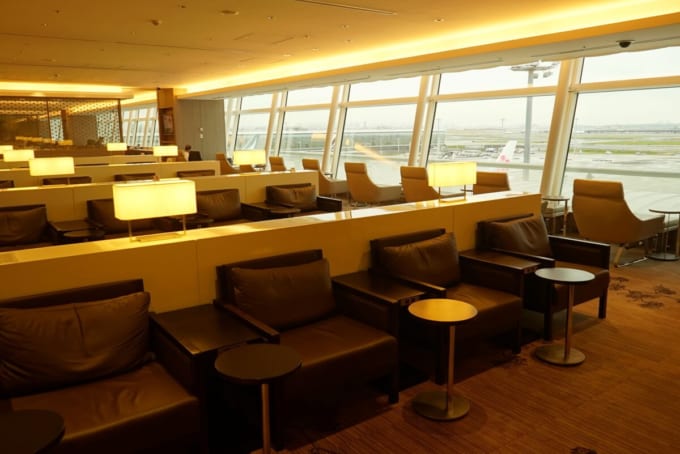 羽田空港　空港ラウンジ