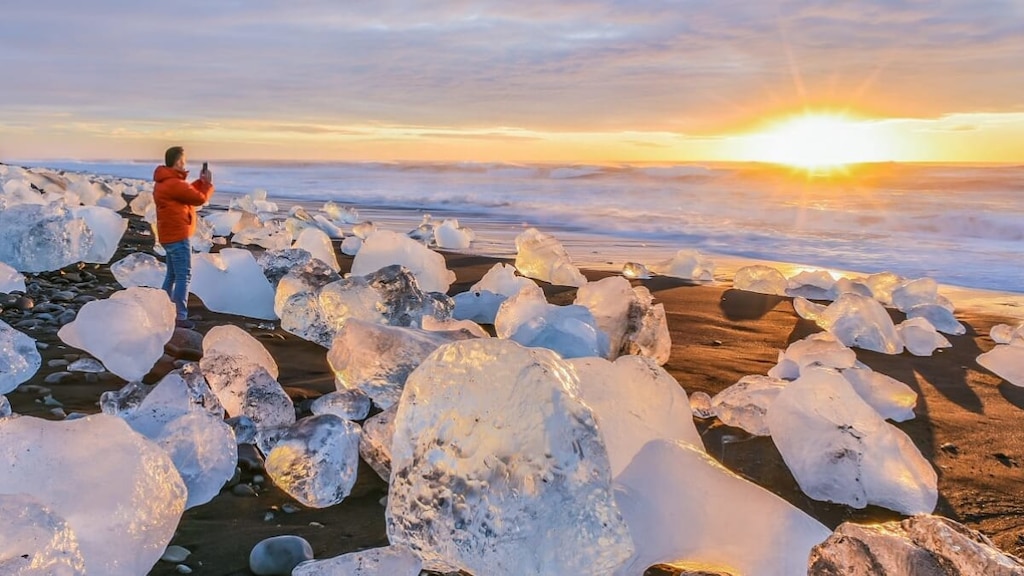 アイスランドおすすめ観光スポット10選！オーロラと氷河が魅力の火山国