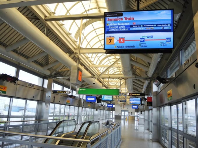 ジョン・F・ケネディ国際空港　エアトレイン（ターミナル7）