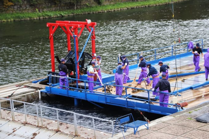 「サケのふるさと 千歳水族館」インディアン水車（北海道千歳市）