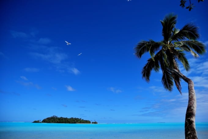 ラロトンガから見る島