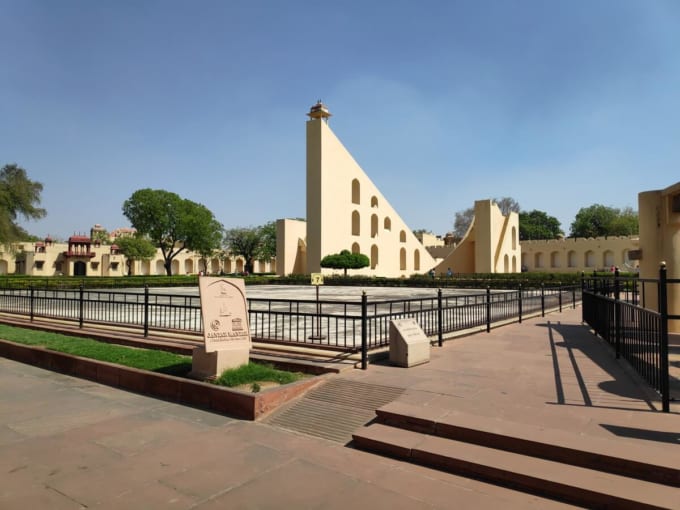 ジャンタル・マンタル「サマル・ヤントラ」（インド・ジャイプール）