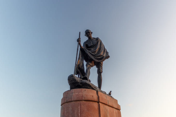 マリーナ・ビーチのガンジー像（チェンナイ）