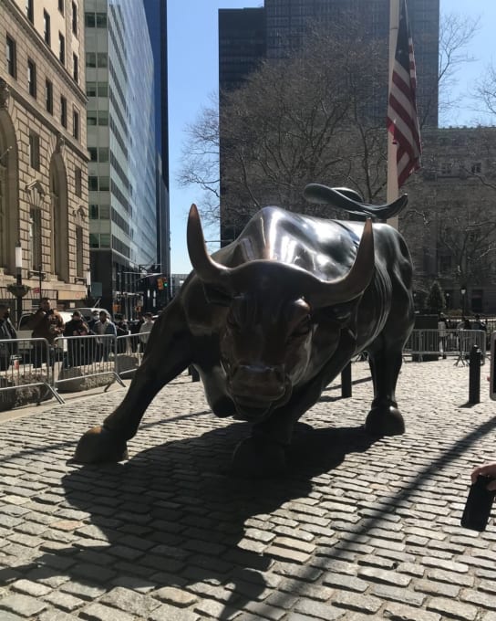 チャージング・ブル（ニューヨーク）