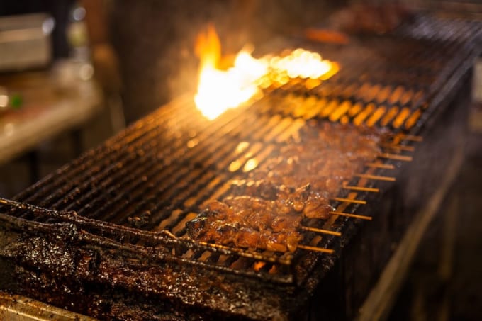 グアムのナイトマーケット　屋台の串焼き