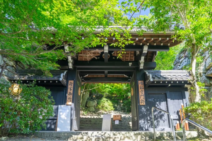 八幡山城本丸跡　瑞龍寺（近江八幡市）
