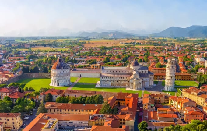 世界遺産「ピサのドゥオーモ広場」（イタリア・ピサ）