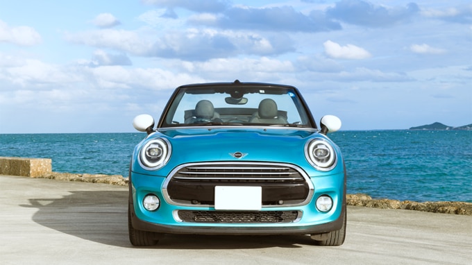 沖縄プレミアムレンタカー 那覇本店　ミニクーパーカブリオレ　グリーン
