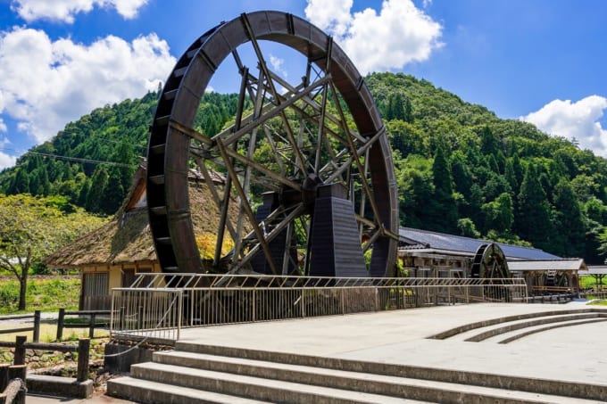 夢すき公園　日本一の親子孫水車