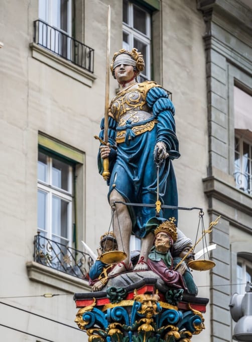 正義の女神の噴水（ベルン旧市街）