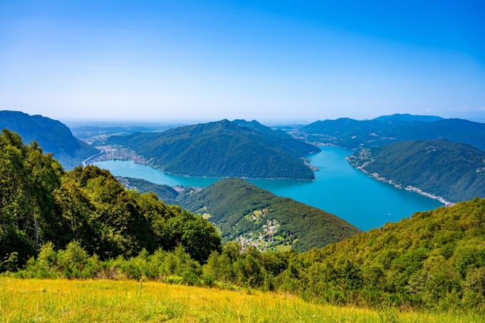 ルガーノ湖から眺めるサン・ジョルジョ山