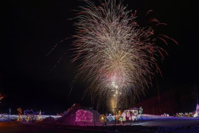 まほら岩手「氷の世界」打上花火