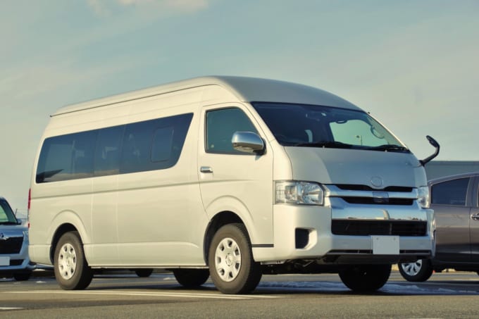 ハイエースコミューター