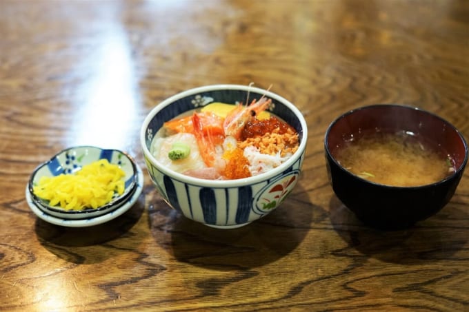 500円丼（函館朝市）