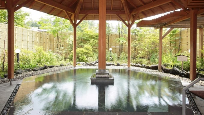 ホテル一井の露天風呂『石庭』