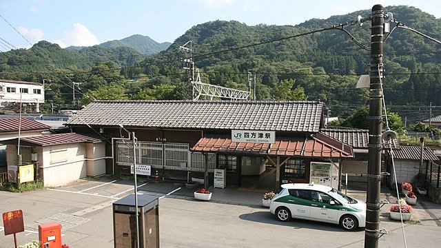 有名パティシエが手がけたドーナツも！上野原市でおすすめのお土産４選