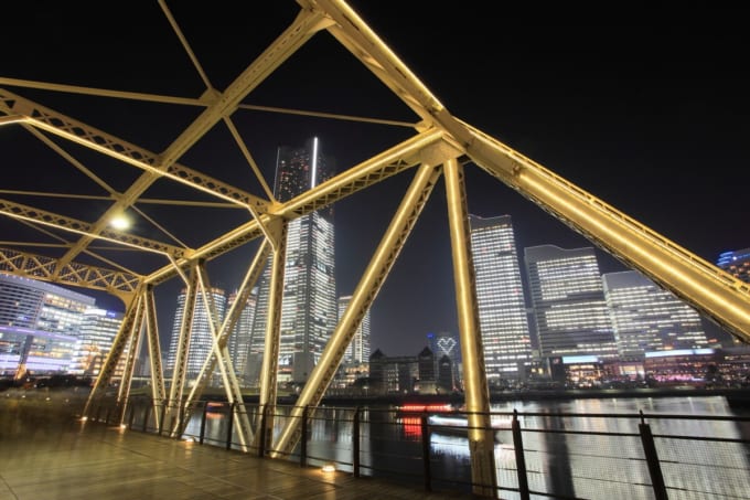 汽車道（横浜みなとみらい）