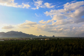 タイののどかな街、チャアムの風景