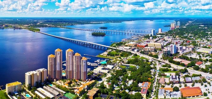 フォートマイヤーズ