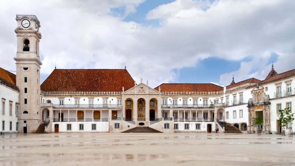 図書館好きにはたまらない！ポルトガルの世界遺産コインブラ大学