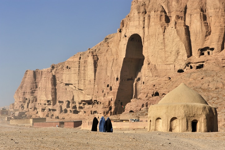 巨大な仏像があった、バーミヤン渓谷の文化的景観と古代遺跡群