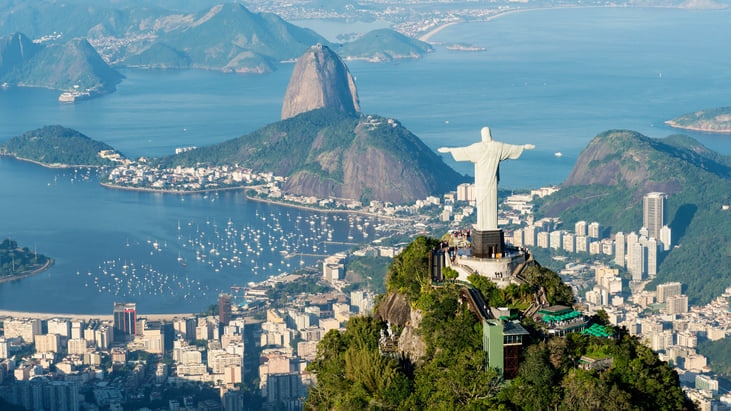 ブラジルの絶景！世界遺産リオデジャネイロ：山と海の間のカリオカの景観