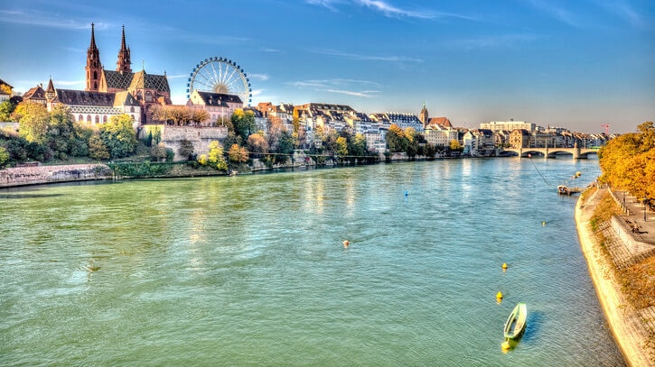 スイス第三の都市バーゼルのお菓子や雑貨をお土産にしよう Skyticket 観光ガイド