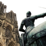 ランスのノートルダム大聖堂とジャンヌダルク像