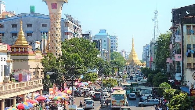 東南アジアに残された最後の秘境！ミャンマーのショッピングスポット！