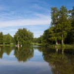 フランス検索結果 ウェブ検索結果 パリ近郊エソンヌ県にあるシャマランド城の湖