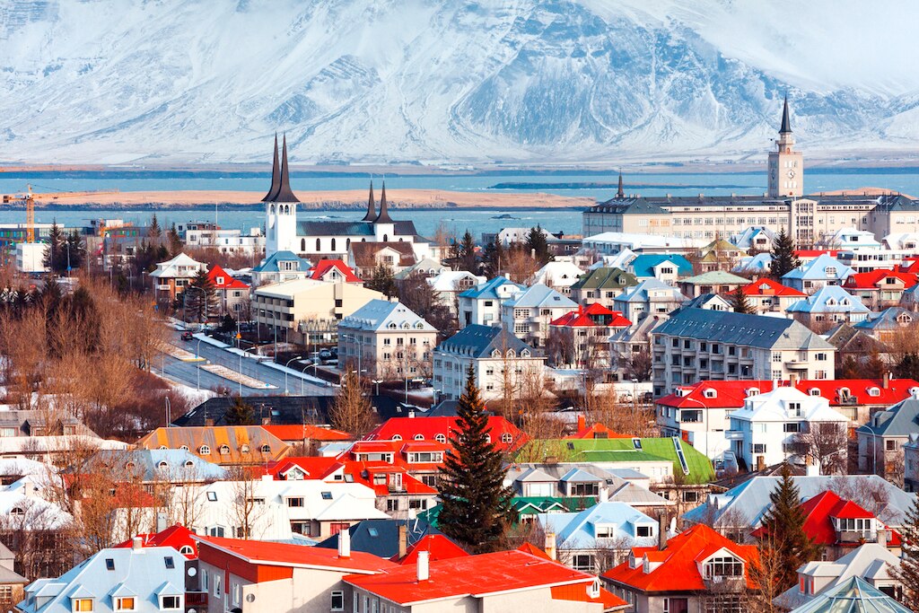 パフィン、トロール、バイキング！アイスランドの人気キャラとお土産特集！