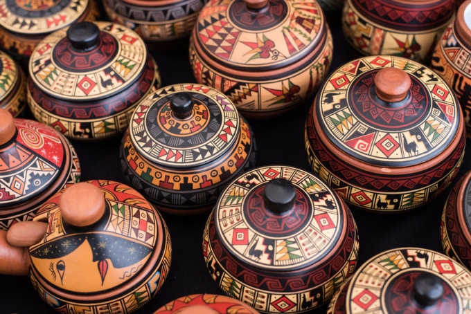リャマとインカ柄が魅力！アンデス伝統工芸に溢れる世界遺産クスコのお土産 – skyticket 観光ガイド