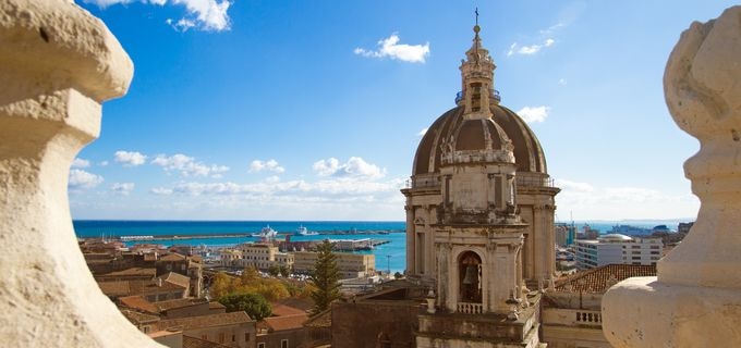 カターニア(カタニア）