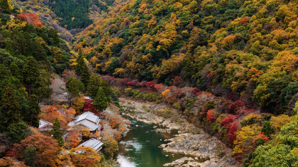 栃木県で有数の温泉街、鬼怒川周辺のホテルをご紹介！