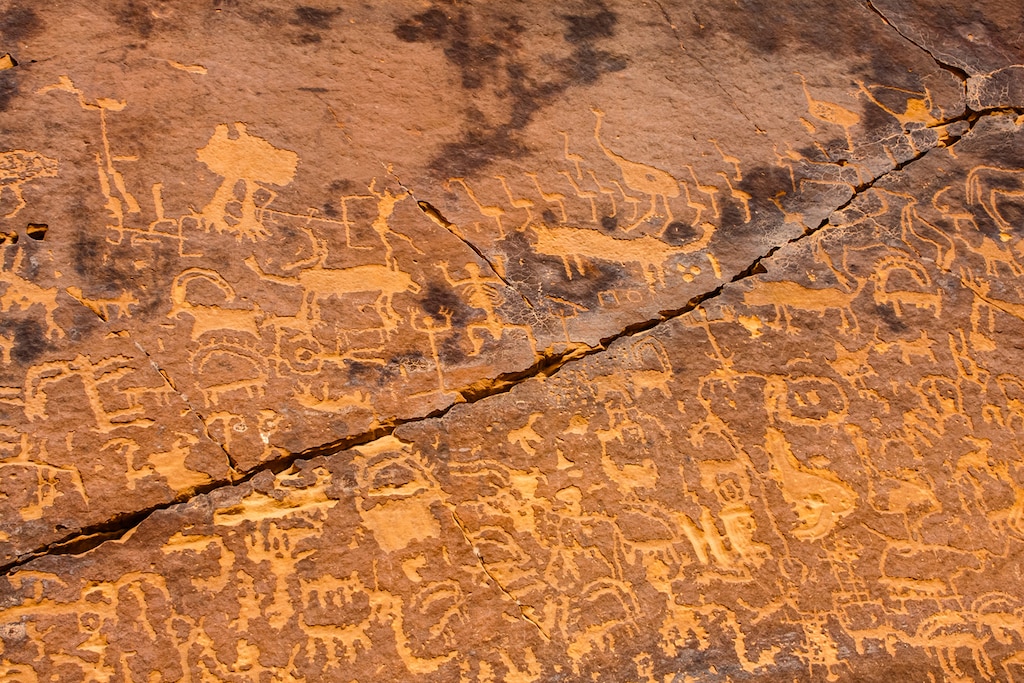 1万年の歴史！世界遺産サウジアラビアのハーイル地方の岩絵