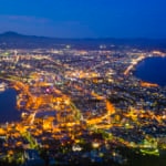 街の函館の夕暮れ