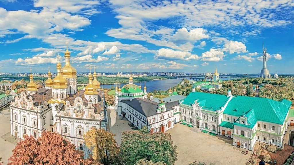 ウクライナのロシア正教の総本山、世界遺産キーウ・ペチェールシク大修道院