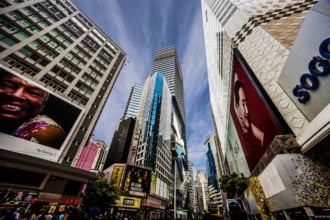 ヘネシーロード、銅鑼湾、香港