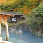 【秋田県】紅葉の乳頭温泉　鶴の湯