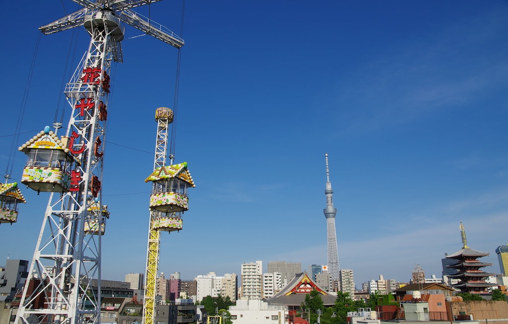 浅草観光の定番！日本最古の遊園地・花やしきでレトロを感じる