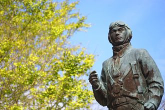 特攻像「とこしえに」知覧特攻平和会館