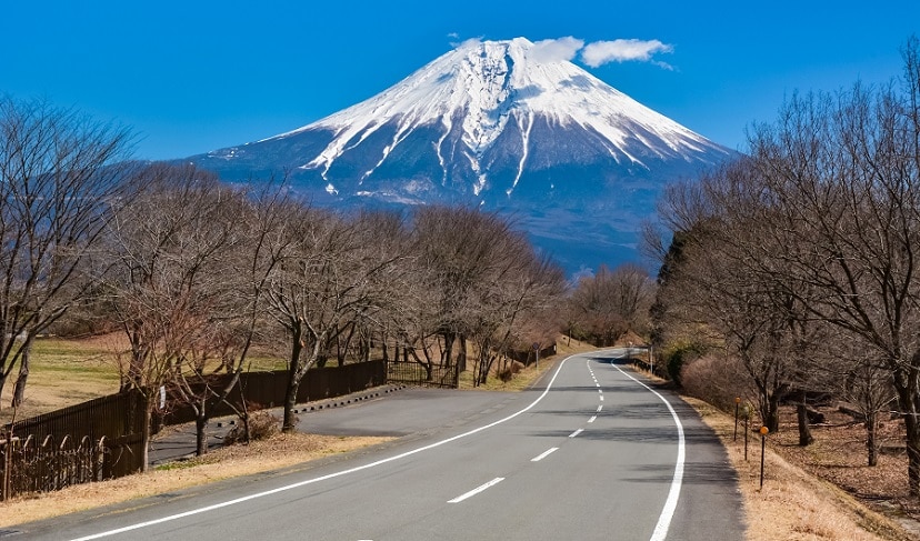 太平洋と富士山と青い空 贅沢な静岡県のドライブコースをご紹介 Skyticket 観光ガイド