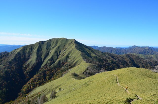 徳島県の最高峰にして日本百名山である剣山のお得な観光情報