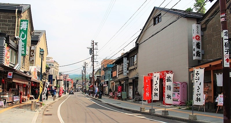 食べ歩きやランチ、スイーツも楽しめる小樽の堺町通りをご紹介！