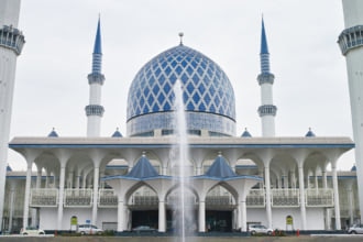 スルタン・サラフディン・アブドゥル・アジズ・シャー・モスク