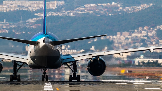 飛行機って危険じゃないの…？飛行機の安全性について解説！